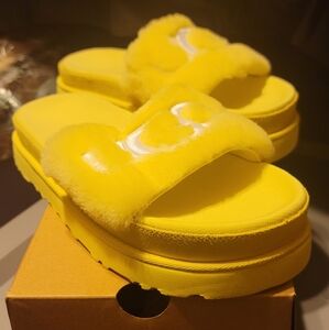 Women's Ugg Slides